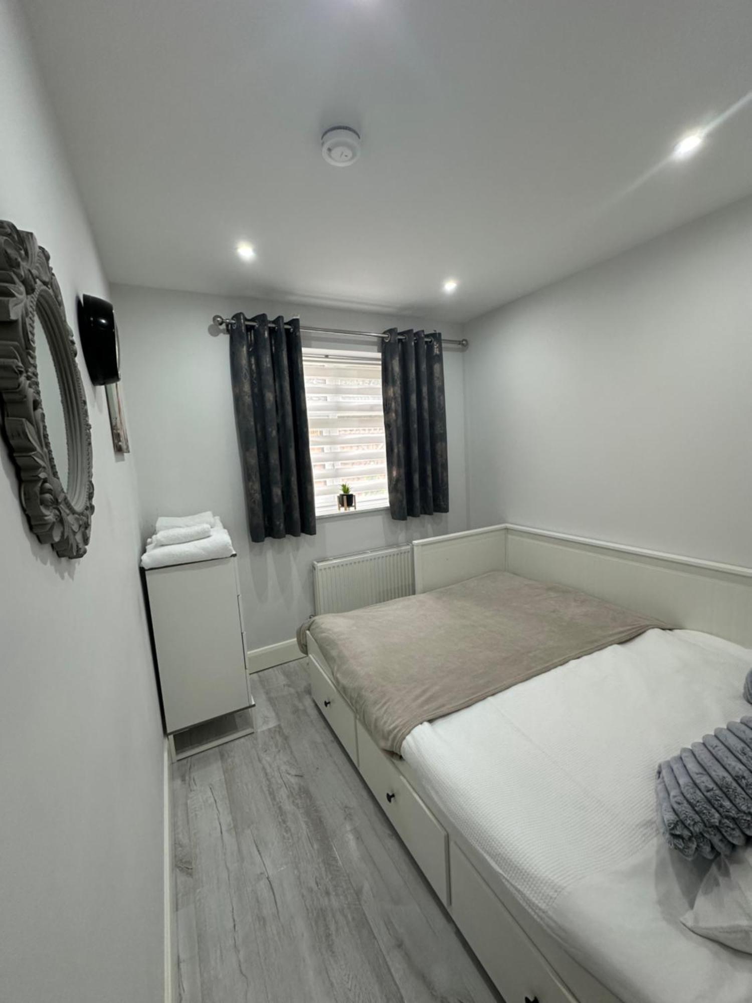 Appartamento Luxury House Greenford  Esterno foto