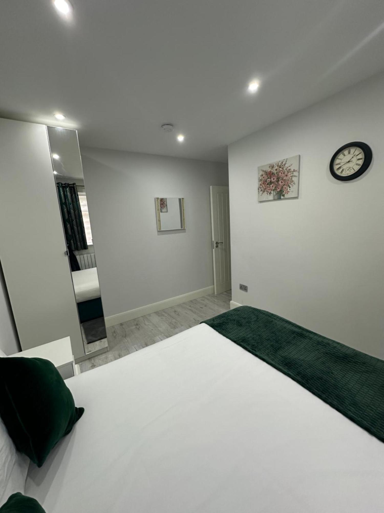 Appartamento Luxury House Greenford  Esterno foto